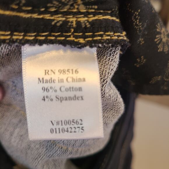 Womens Jeans Black Coldwater Creek 6P Straight Leg Natural Fit Mid Rise - Picture 11 of 11